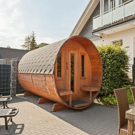 In With Sauna בית נופש